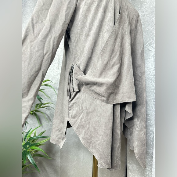 Kut from the Kloth Women’s Suede Drape Jacket Taupe Sz S - Picture 7 of 12